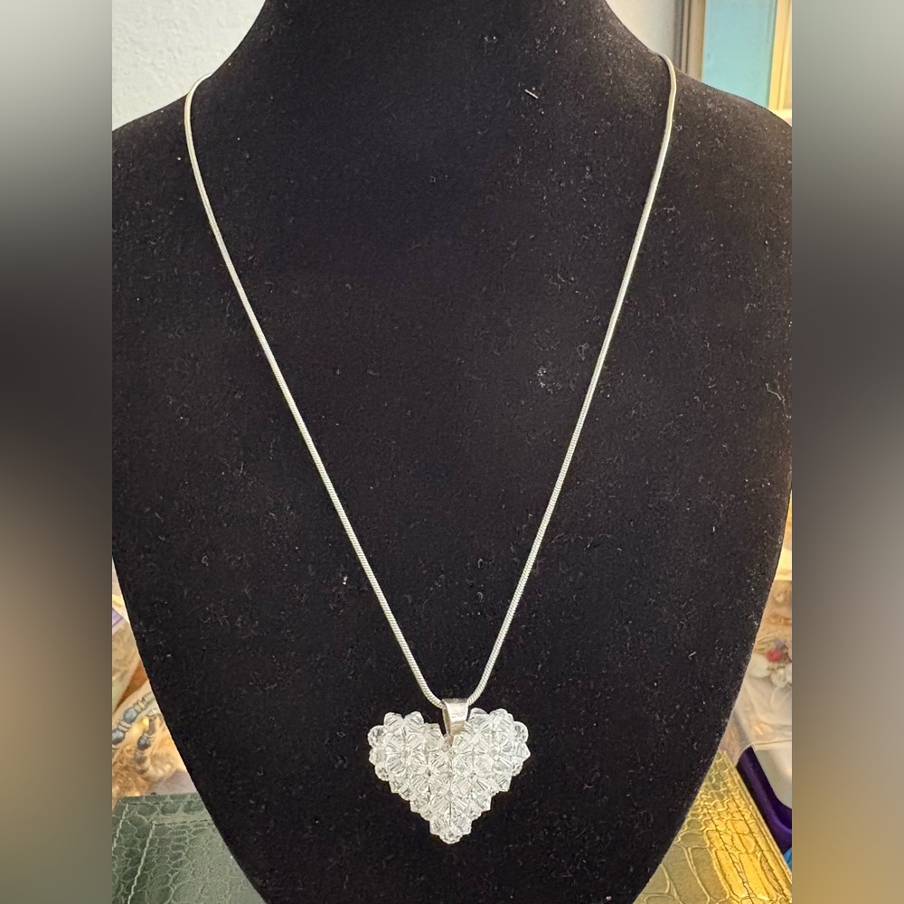 Silver Heart Pendant Necklace - Elegant Women's Jewelry